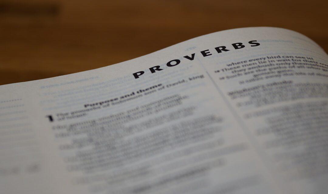 découvrez une collection de proverbes humoristiques qui sauront vous faire sourire et réfléchir. ces sages paroles, teintées d'humour, ajoutent une touche de légèreté à la vie quotidienne et nous rappellent de prendre les choses avec un grain de sel.