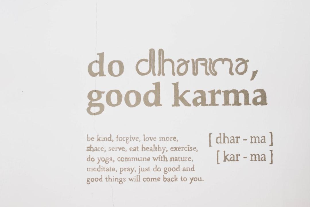 découvrez une collection de proverbes humoristiques qui égayeront votre journée ! ces sages paroles pleines d'esprit et d'humour apporteront une touche de légèreté à vos échanges et vous feront sourire à coup sûr.