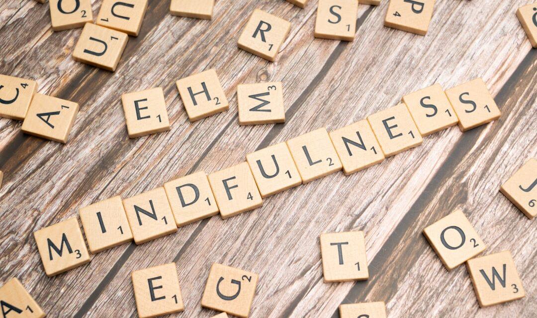 découvrez l'importance de l'open-mindedness pour élargir vos horizons, favoriser l'acceptation des différences et enrichir vos interactions. apprenez à cultiver cette qualité essentielle pour un dialogue constructif et une meilleure compréhension interculturelle.