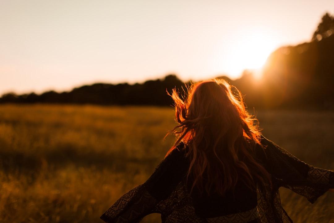 découvrez la signification et l'interprétation des rêves. explorez comment les rêves influencent votre vie, leur symbolisme et des conseils pour mieux comprendre votre inconscient.