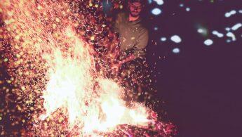 découvrez l'univers fascinant de l'explosivité émotionnelle avec 'explosive temperament'. plongez dans les dynamiques intenses des personnalités passionnées, apprenez à gérer les émotions puissantes et explorez les impacts d'un tempérament ardent sur les relations et la vie quotidienne.