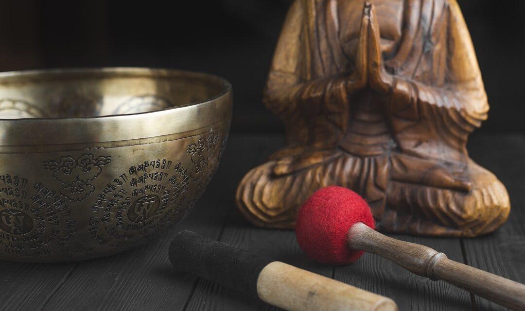 découvrez la signification des mantras, comment les utiliser pour améliorer votre bien-être et trouver la paix intérieure. guide pratique et exemples pour débutants et confirmés.