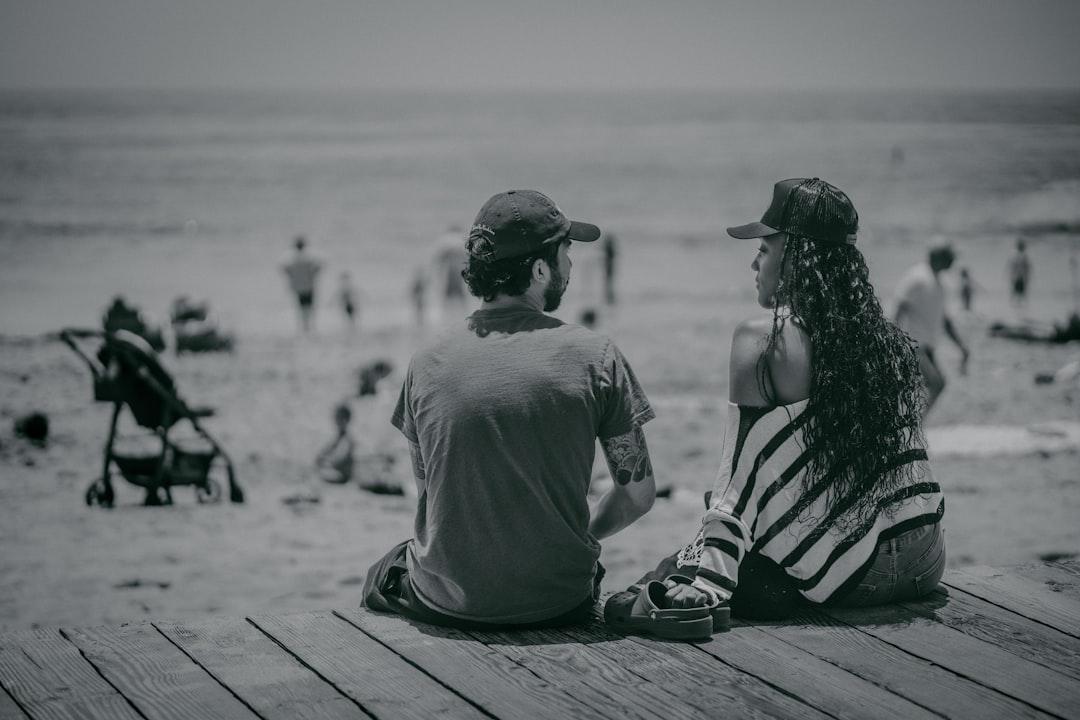 découvrez les clés pour comprendre et améliorer les dynamiques relationnelles, renforcer la communication et favoriser une relation de couple harmonieuse et épanouissante.