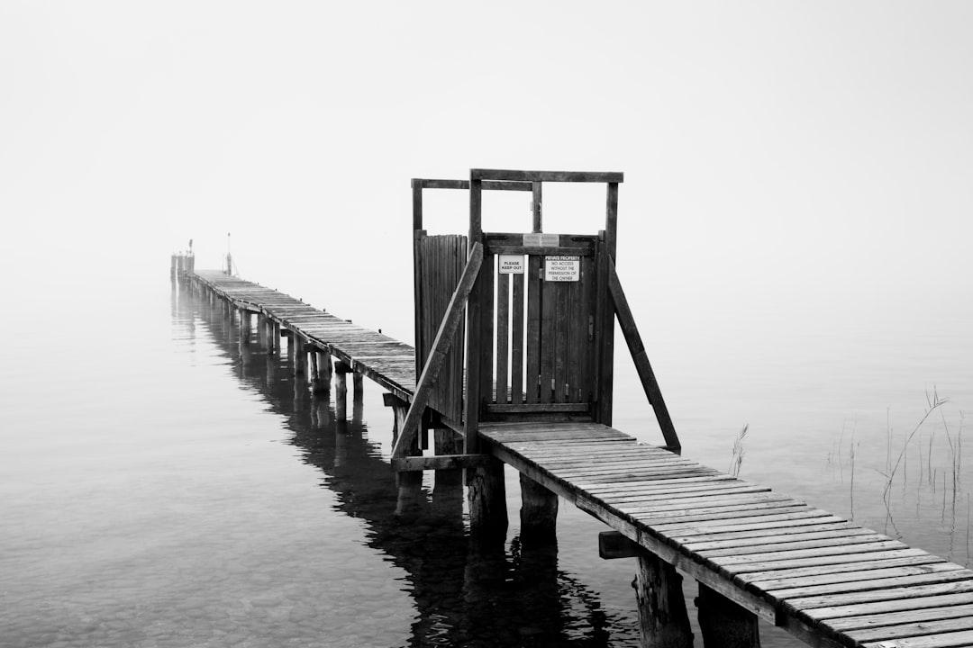 découvrez la signification de l’esprit étroit (narrow-mindedness), ses causes, ses conséquences et des conseils pour adopter une ouverture d’esprit au quotidien.