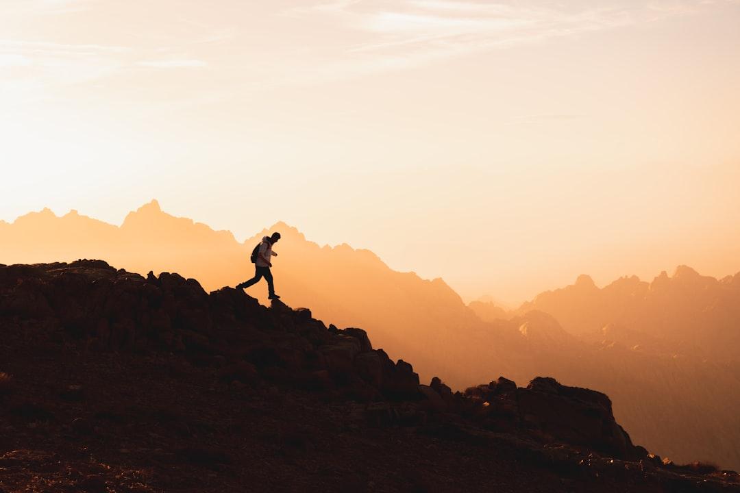 découvrez des conseils et astuces pour cultiver la positivité au quotidien, améliorer votre bien-être et adopter une attitude positive face aux défis de la vie.
