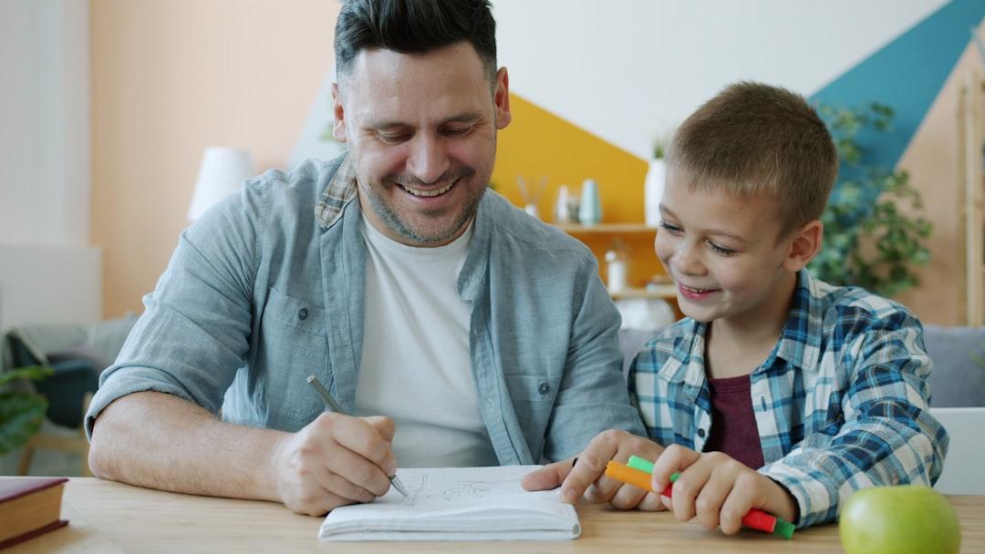 découvrez des idées et conseils pour réussir vos dessins de famille, que vous soyez débutant ou artiste confirmé. trouvez de l'inspiration pour immortaliser vos moments familiaux à travers l'art du dessin.