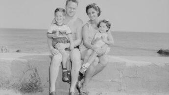 découvrez nos conseils et idées pour réaliser des dessins de famille, des astuces pour illustrer vos proches et capturer de précieux souvenirs en images. que vous soyez débutant ou passionné, trouvez l'inspiration pour vos œuvres familiales.