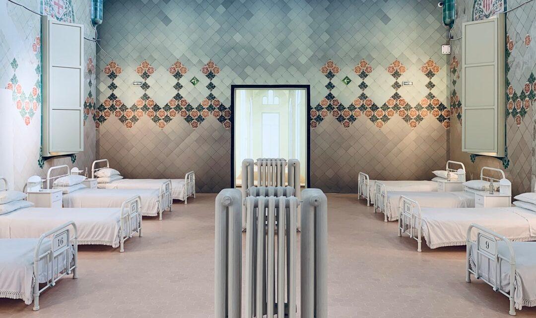 découvrez le syndrome du sauveur : comprendre les comportements d’aide excessifs et leurs impacts sur la santé mentale et les relations.