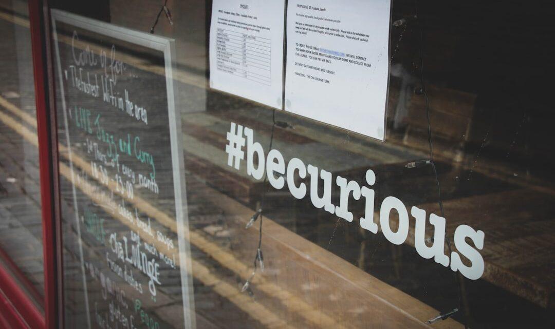 découvrez les principaux signes d'intérêt à reconnaître chez une personne, pour mieux comprendre ses sentiments et intentions.