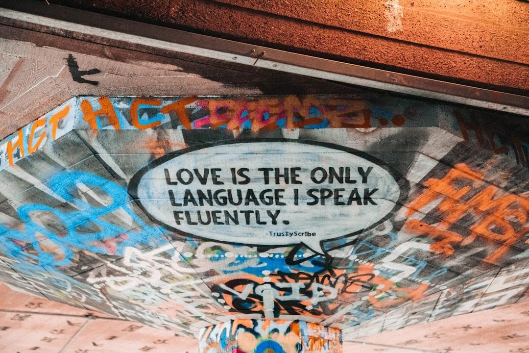 découvrez les meilleures citations de yoda, le célèbre maître jedi de star wars. sagesse, inspiration et leçons de vie dans ses meilleures répliques emblématiques.