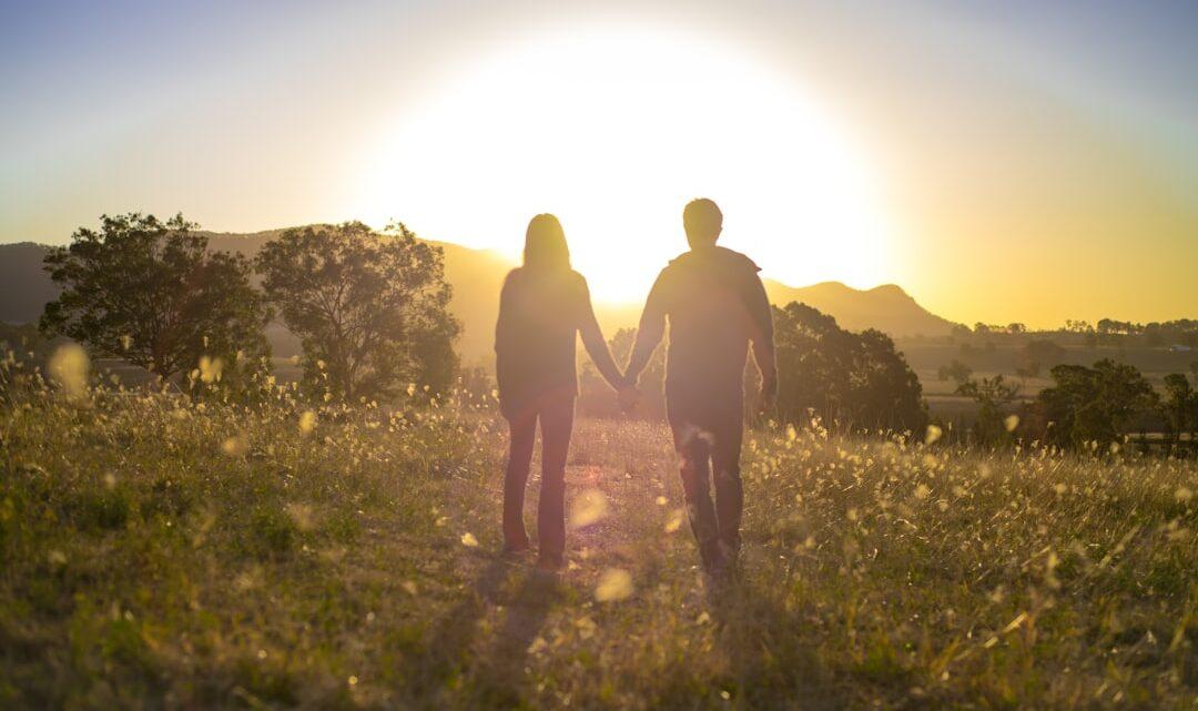 découvrez comment les croyances alchimiques influencent et transforment les relations humaines, mêlant symbolisme ancien et dynamiques affectives modernes.
