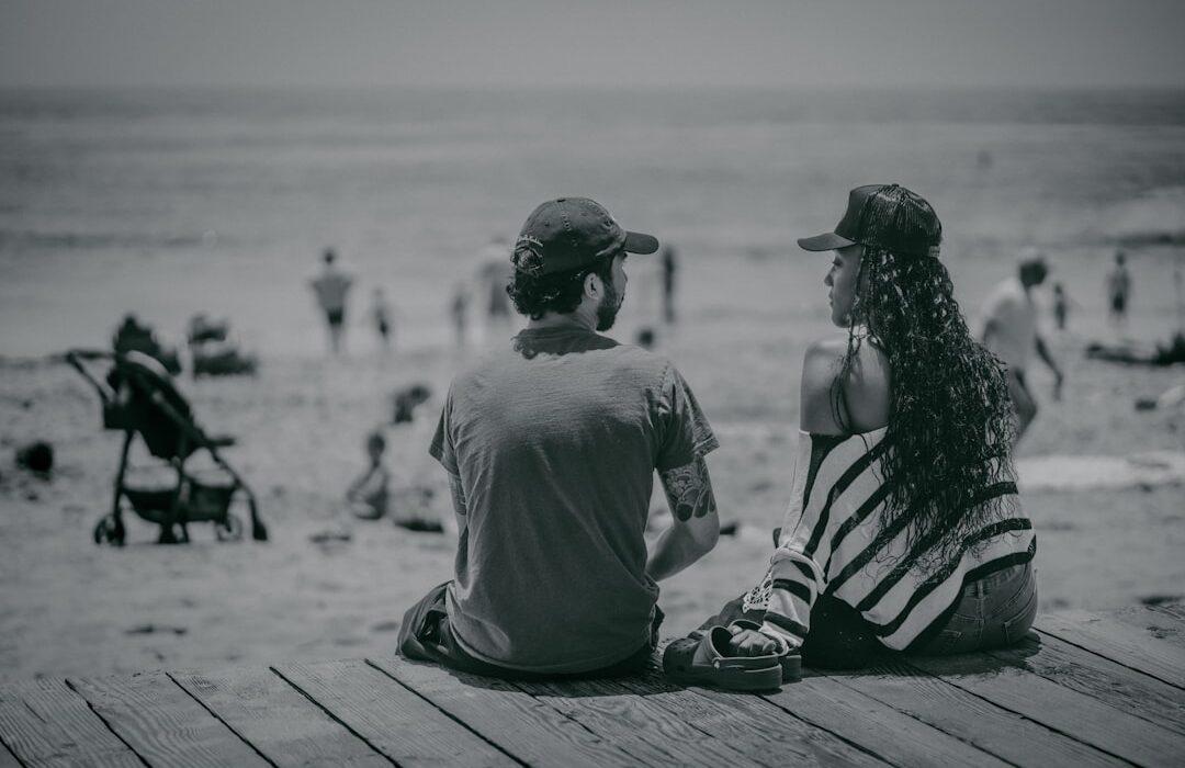 découvrez les signes d'une relation saine et équilibrée pour construire un lien basé sur le respect, la confiance et la communication.